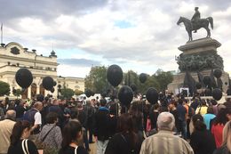 Една „креслива жена“ обяснява защо протестира 15 години