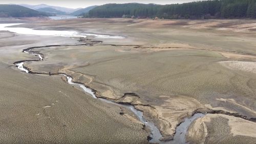 Водна криза, боклуци и мръсен въздух за политическа употреба