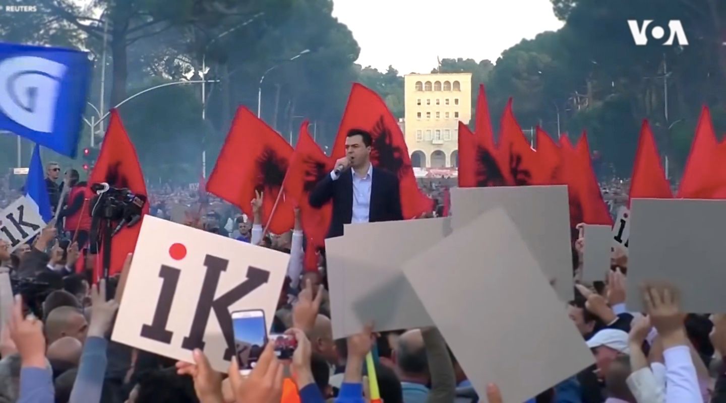 Протести в Албания
