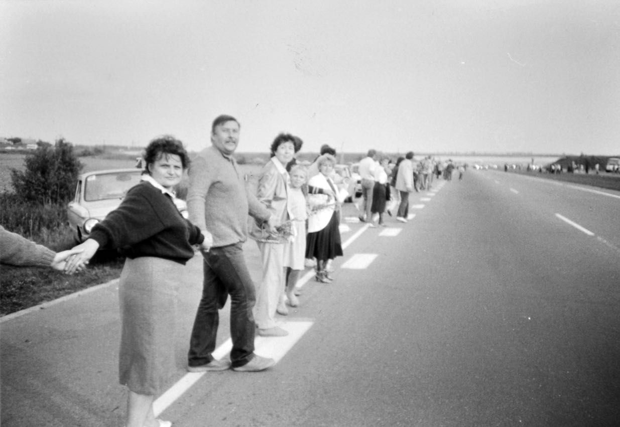 Europeana 1989 Baltic Way