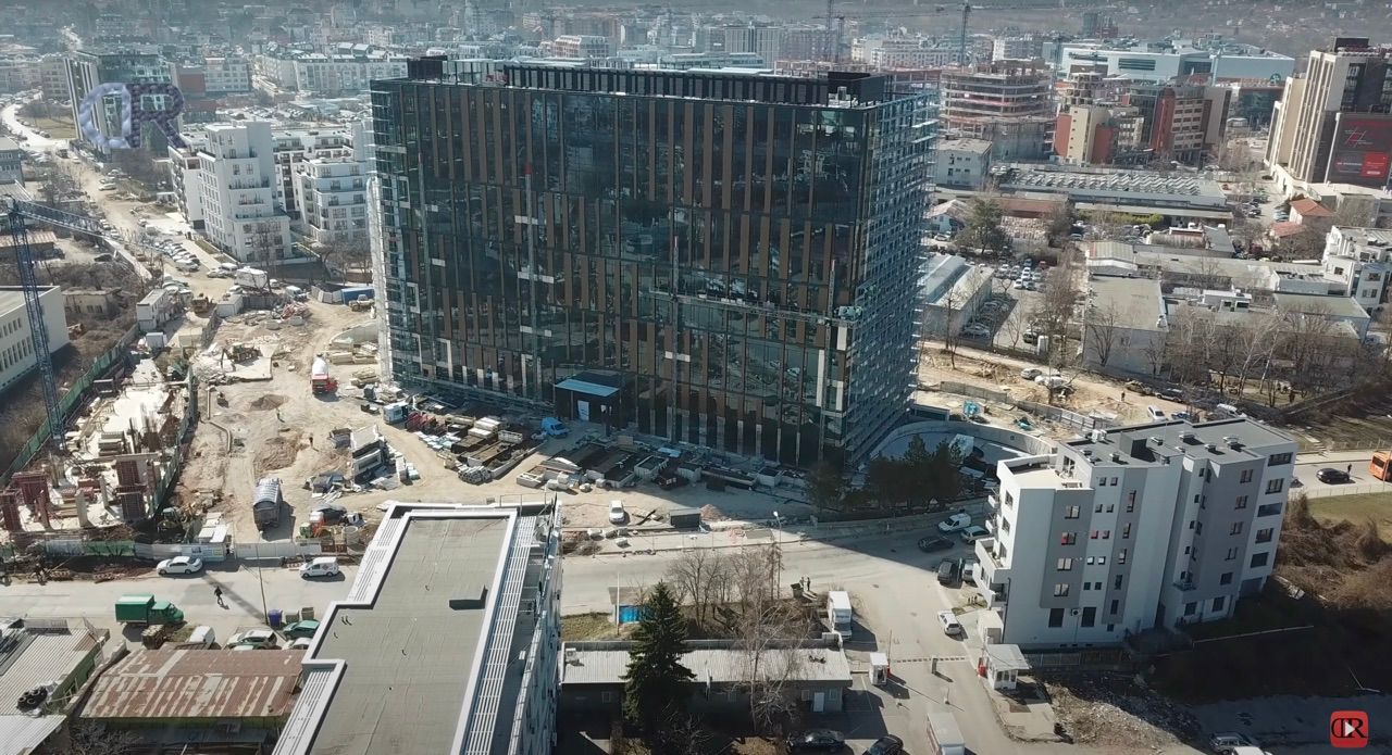 Строежи в бизнес зона „Хладилника“ в София, заснети от Drone Reporter на 8 март 2021 г.